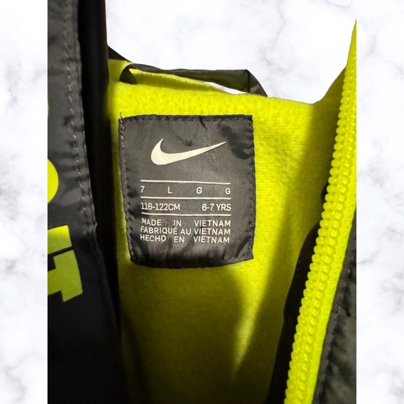 Nike Boy's Winter Coat Kids' Puffer Jacket with hood- Grey/Green -Size 7 - Picture 6 of 6